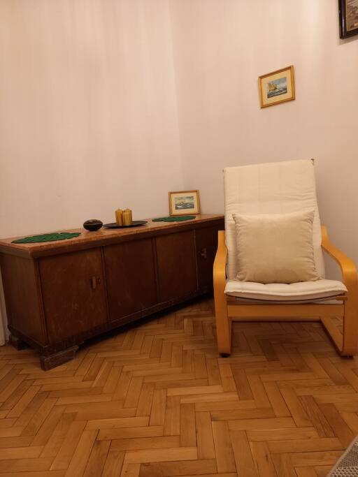 Apartamenty - Mi Stare Miasto Warschau Exterior foto